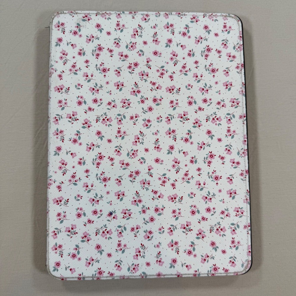 Casely iPad Gen 7/8/9 Folio Case Pink Floral Ditsy Print Black Smart Cover